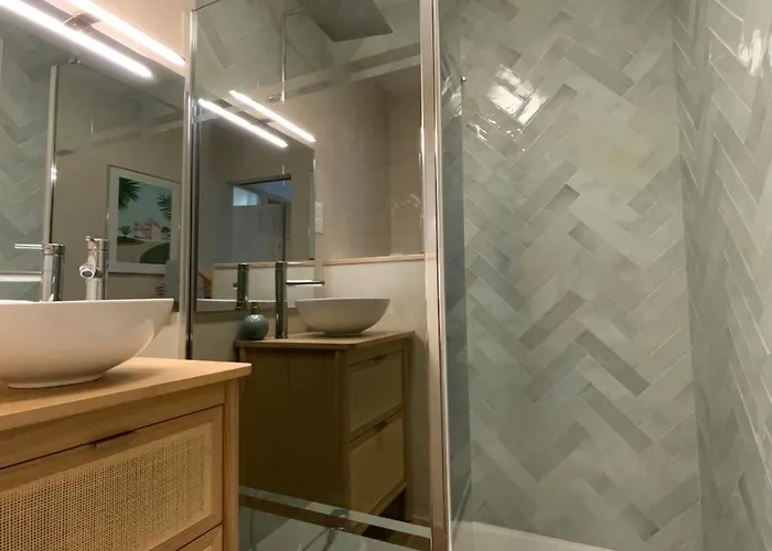 Appartement 50 Rue De La *